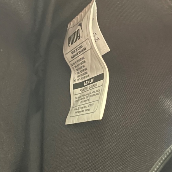 PUMA Vintage Retro Messenger Bag - Picture 5 of 6